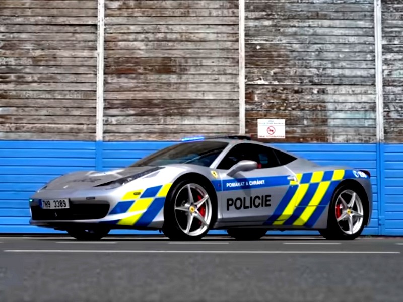 Ferrari ve službách Policie České republiky